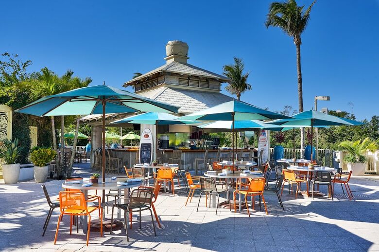 Hotel Naples Grande Beach Resort