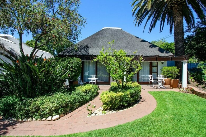 Bed & Breakfast Cape Village Lodge