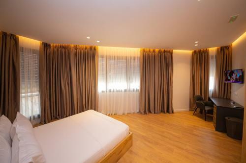 Central Chic Apartments