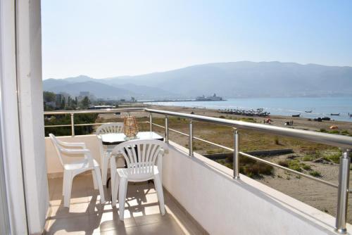 Sea View Apartment - 007