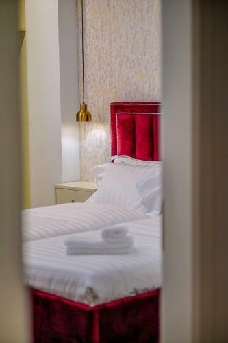 Rama's Hotel