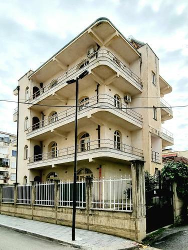Luckyshine Hostel