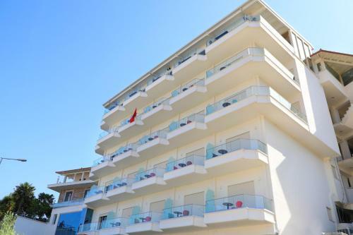 Hotel Rolex