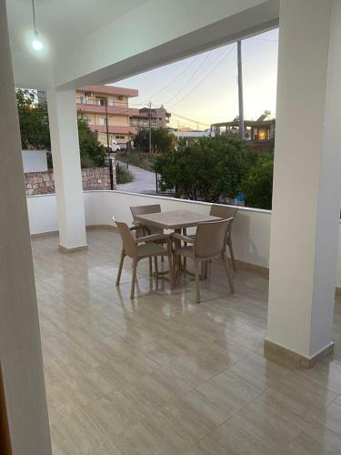 Violeta Apartments White 2 Bedrooms