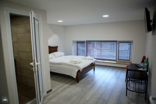 Hostal Gyurji Home