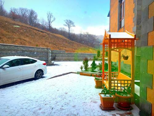 Elis Hotel In Tsaghkadzor