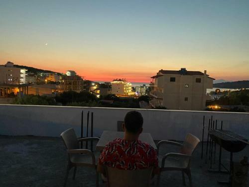 Violeta Apartments Yellow 1 Bedroom