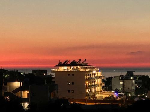 Violeta Apartments Yellow 1 Bedroom