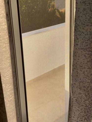 Violeta Apartments Yellow 1 Bedroom