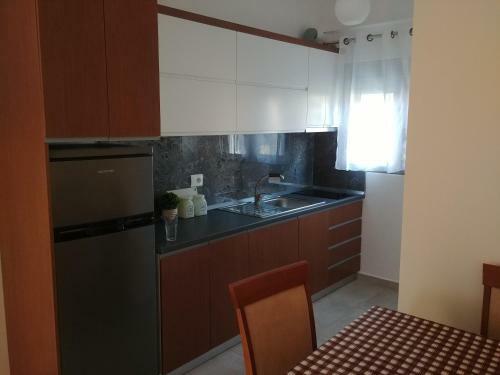 Violeta Apartments Yellow 1 Bedroom