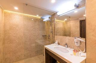 Ramada Hotel & Suites By Wyndham Yerevan