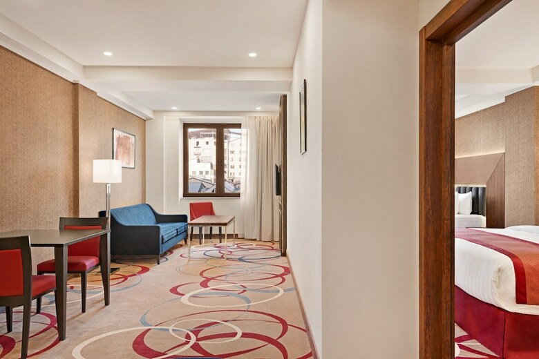 Ramada Hotel & Suites By Wyndham Yerevan
