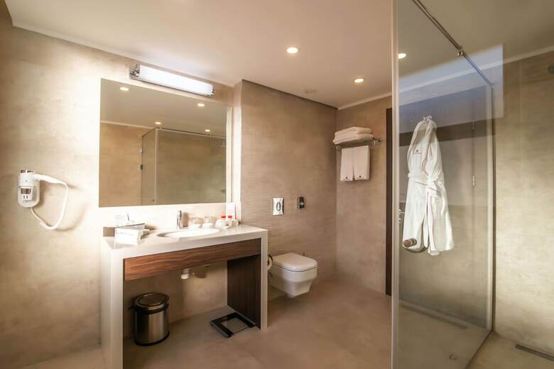 Ramada Hotel & Suites By Wyndham Yerevan