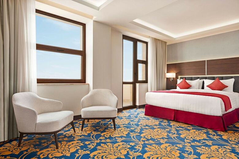 Ramada Hotel & Suites By Wyndham Yerevan