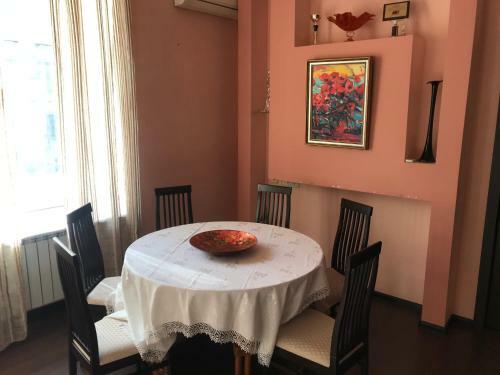 Comfortable Apartment In City Center