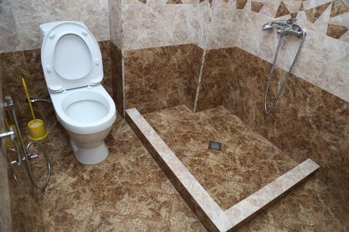 Hostal Cascade Sarmeni 33