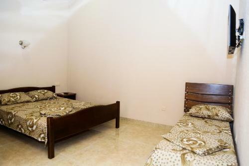 Hostal Cascade Sarmeni 33