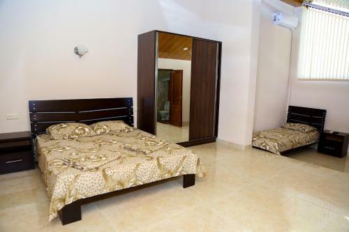 Hostal Cascade Sarmeni 33