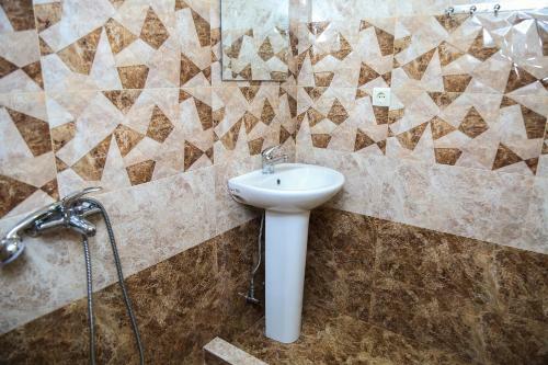 Hostal Cascade Sarmeni 33