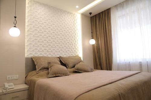 4room Hotel