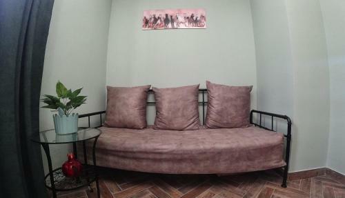 Retro Hostel & Tours