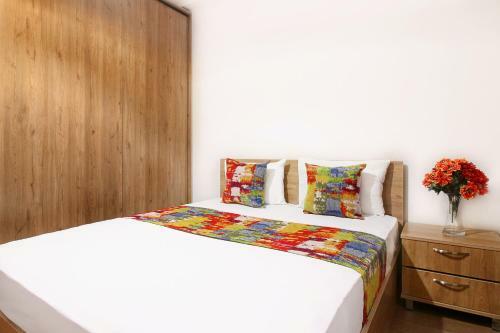 Apartments In Crystal Residence