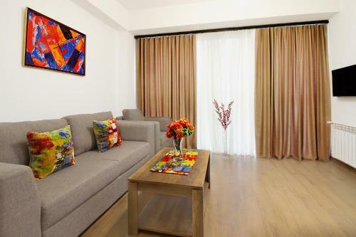 Apartments In Crystal Residence