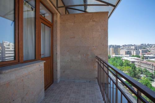 Stay Inn-royal Suite Apartments