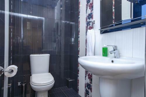 Stay Inn-royal Suite Apartments