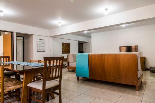 Apartamento Luminous And Big Apt, The Best Location, Aristides