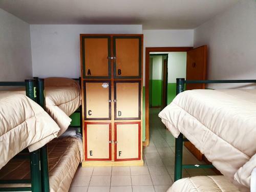 Yaghan Hostel