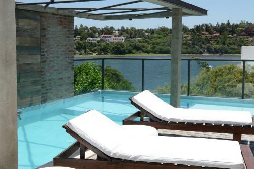 Hotel Costalago Suites