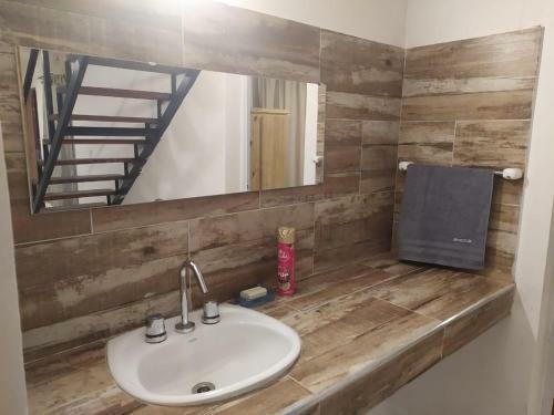 Quinta Generacion Apart