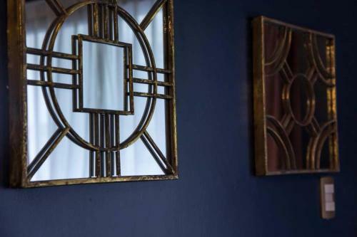 Apartamento Golden Moon Mid Century Modern