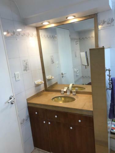 Apartamento Cabildo Y Juramento Con Parrilla