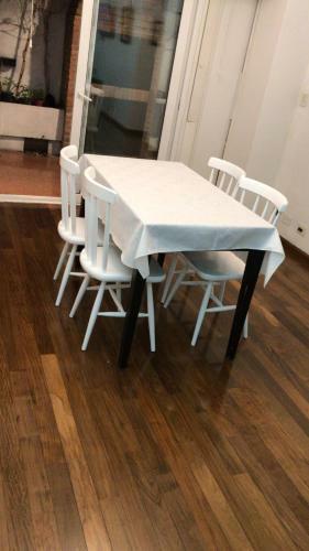 Apartamento Cabildo Y Juramento Con Parrilla