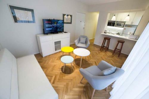 Apartamento 5319 Marcelo T de Moderno 1 Dorm En Recoleta
