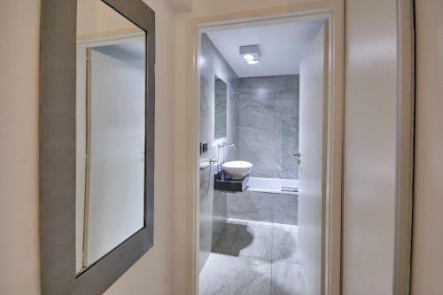 Luminous Apartment In Recoleta