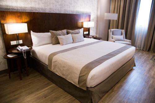 Hotel Land Plaza La Plata