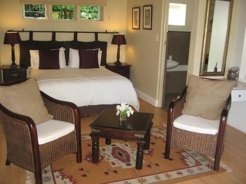 Hostal Paradiso Guesthouse & Self-catering Cottage