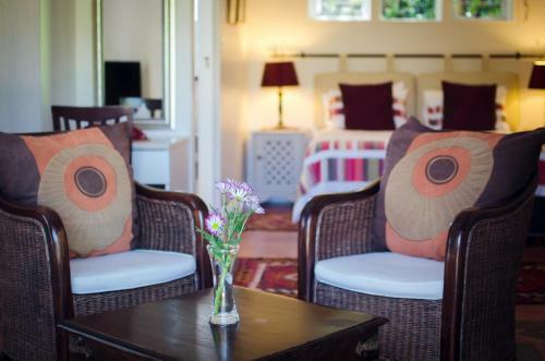 Hostal Paradiso Guesthouse & Self-catering Cottage