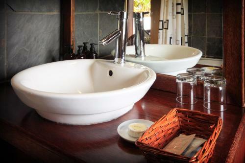 Hostal Thatchwood Country Lodge