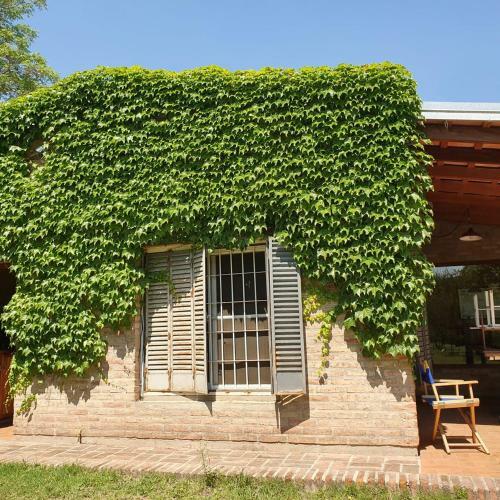 Casa Con Playa Y Bajada Al R�o Privada