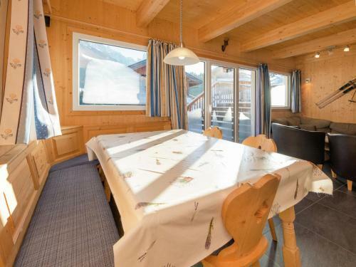 Cozy Chalet In Annaberg-lung�tz With Sauna