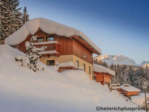Cozy Chalet In Annaberg-lung�tz With Sauna