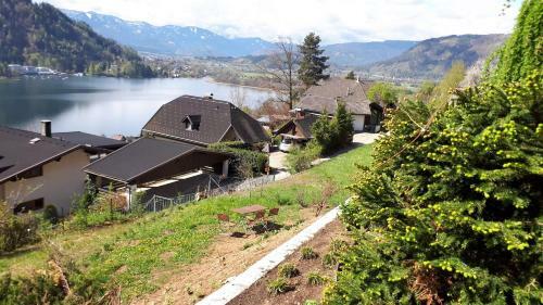 Berg'nsee - Ferienhaus Ossiacher See By Seebnb