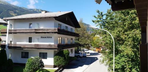 Hostal Haus Kira