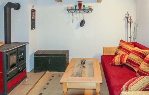 Amazing Home In Setusch Sch�tzen W/ 1 Bedrooms