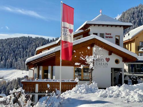 Hotel Herz Larain