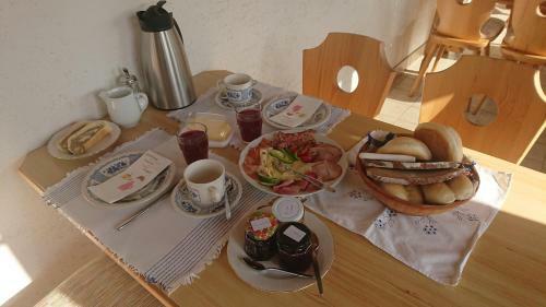 Hostal G�stehaus Der Gamser Winzerstube